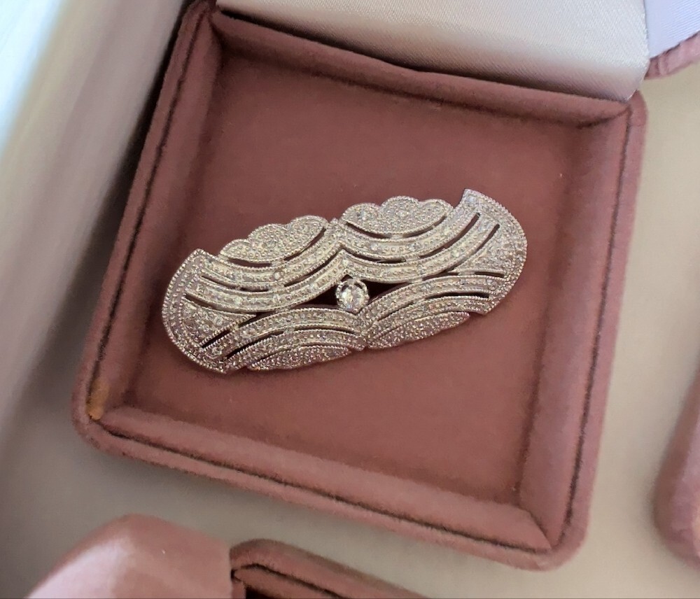 Brooch Collection - Picture 2 of 5